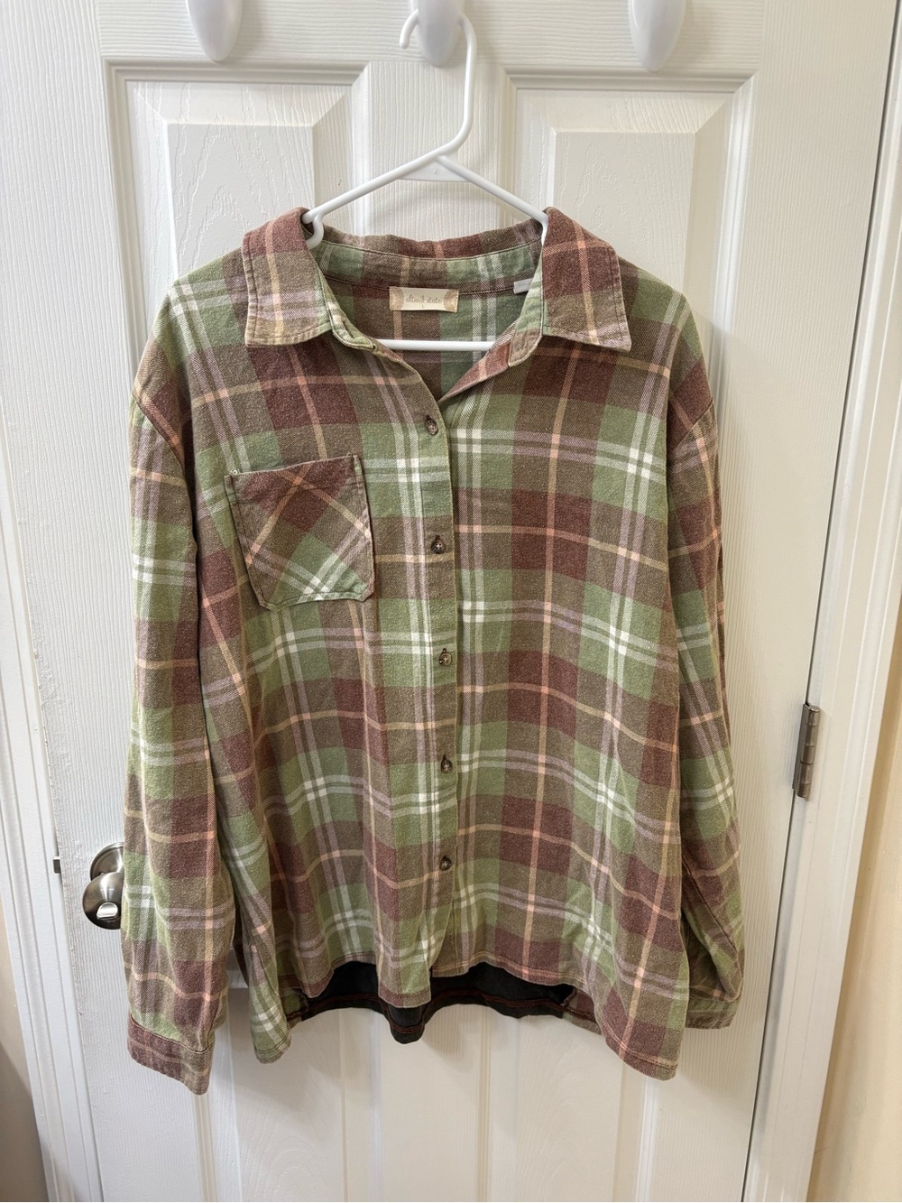 NEVER WORN - Plaid Button-Up Shirt Jacket - Green & Brown